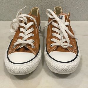 Converse Mustard Color — Women’s size 8 (39)